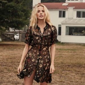 Doen Mira Campagne Floral Dress + Short Deep V-Neck Slip